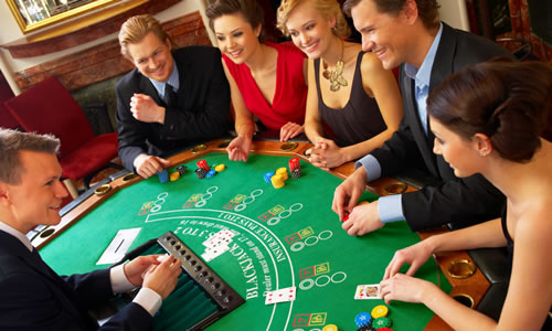 NET TOYS Suspensio Casino Party Guirlande Las Vegasa Décoration Tourbillon Poker Black Jack Déco à Suspendre Déco de Salle Roulette 